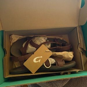 Olu Kai sandals Sz 7 worn two times .